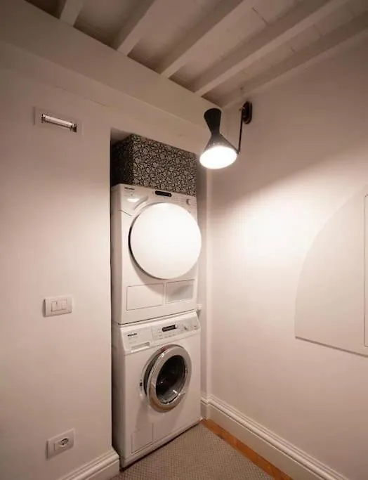 Bardi Otto Apartment Florence