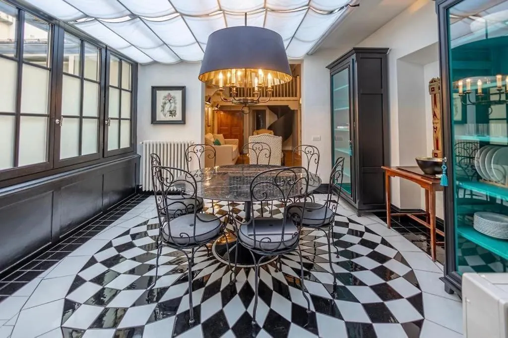 Bardi Otto Apartment Florence