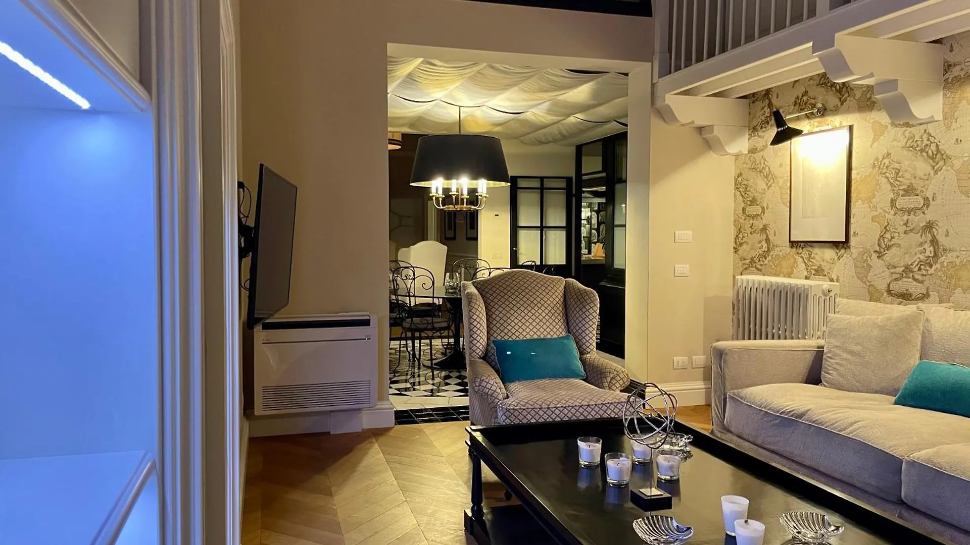 Bardi Otto Apartment Florence